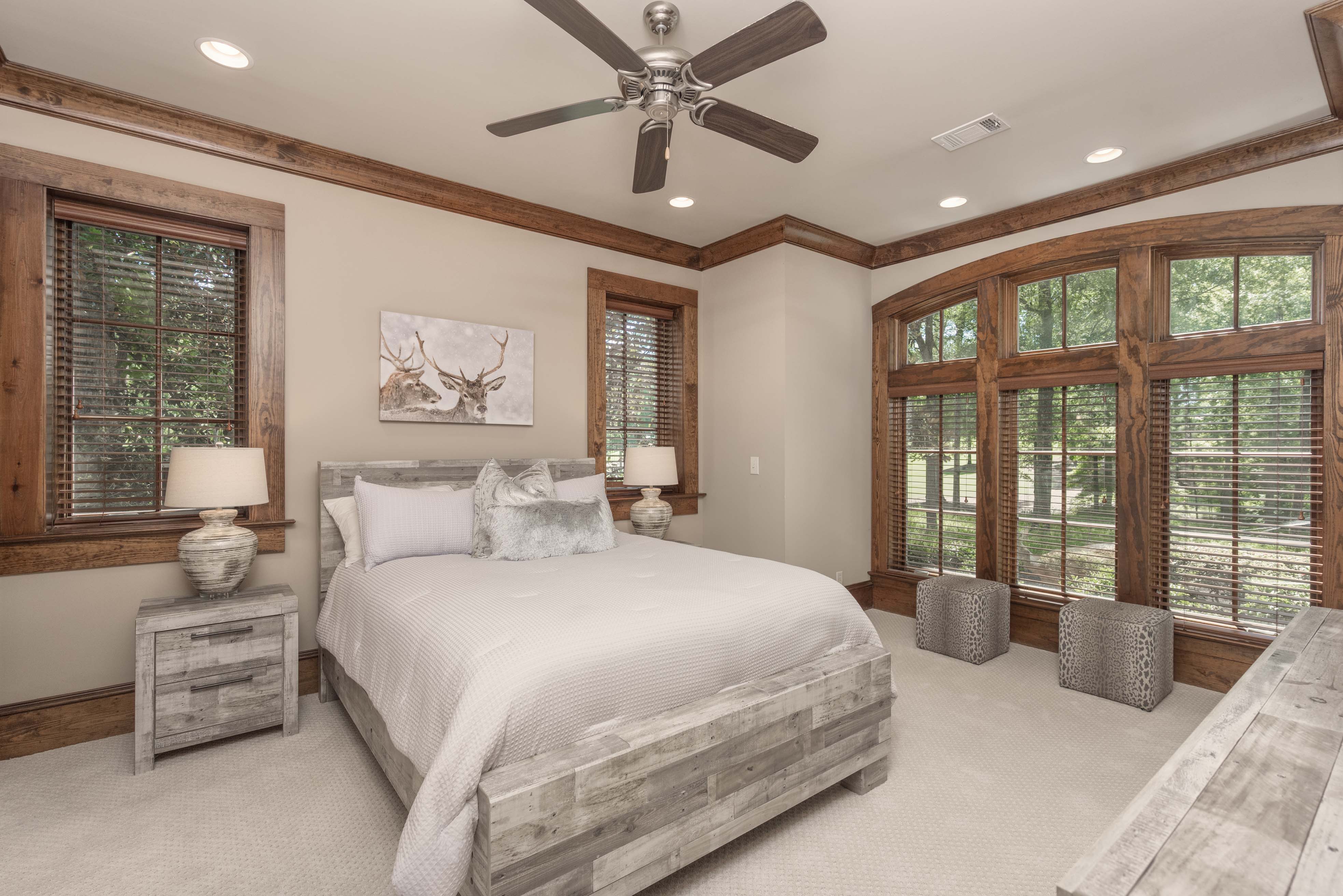 1040 Woodmont Ct. image 33